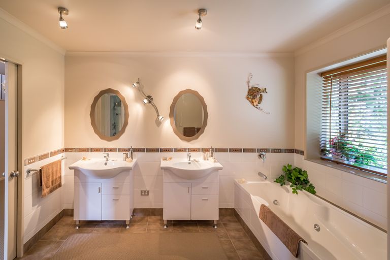 Photo of property in 10 Blencathra Place, Westmorland, Christchurch, 8025