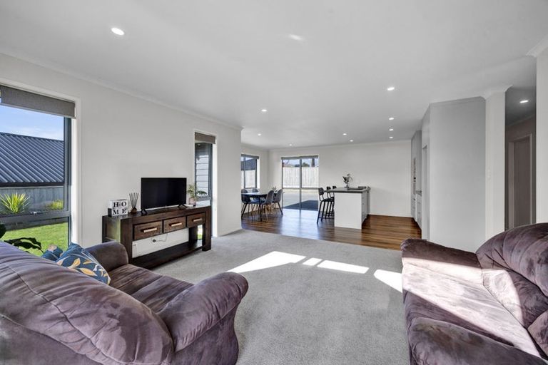 Photo of property in 7 Rua Place, Bell Block, New Plymouth, 4312