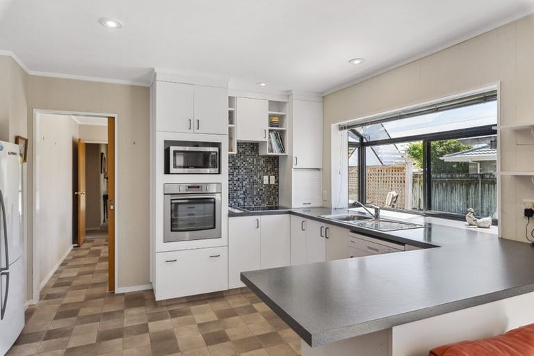 Photo of property in 5 College Drive, Paraparaumu, 5032