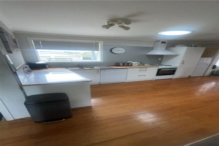 Photo of property in 13 Cooper Place, Papakura, 2110