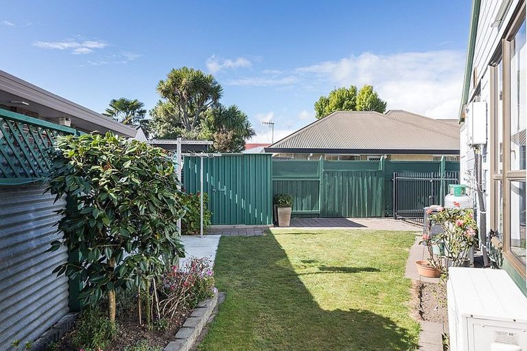 Photo of property in 63a Rangitane Street, Palmerston North, 4414
