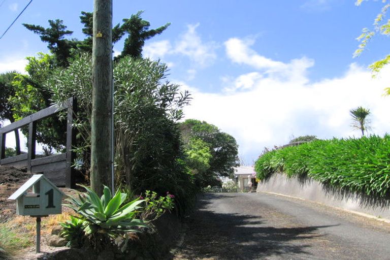 Photo of property in 1 Williamson Street, Okitu, Gisborne, 4010