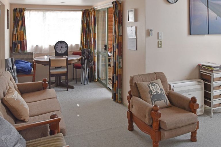 Photo of property in 12a Ahuriri Drive, Omarama, 9412