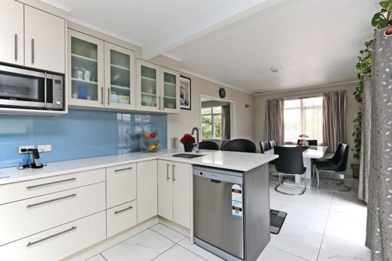 Photo of property in 37 Elliott Crescent, Havelock North, 4130