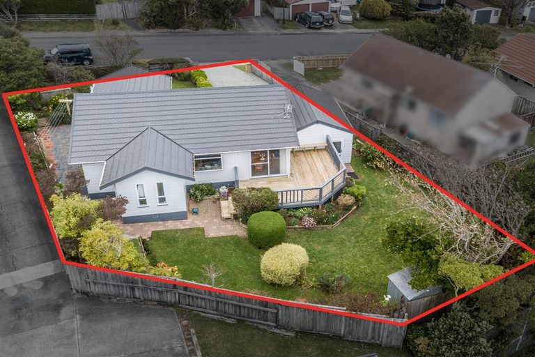 Photo of property in 29 Guadeloupe Crescent, Grenada Village, Wellington, 6037