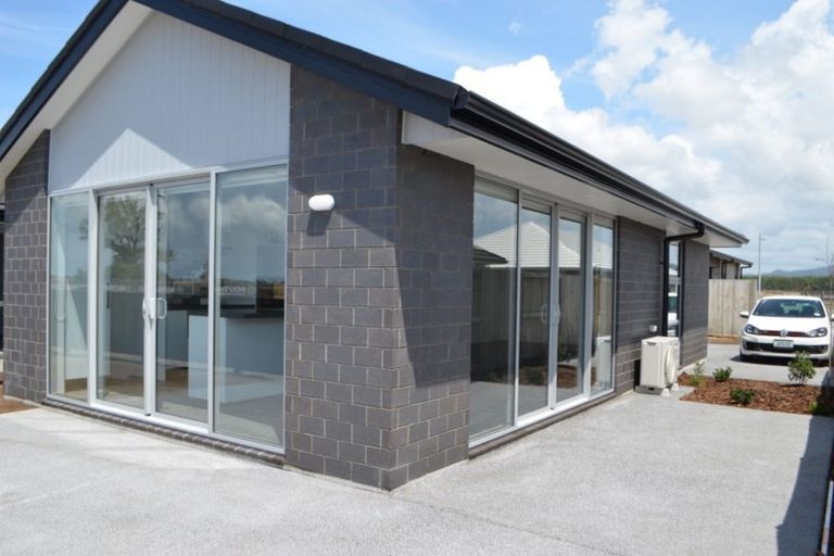 Photo of property in 87 Dunkeld Drive, Papamoa, 3118