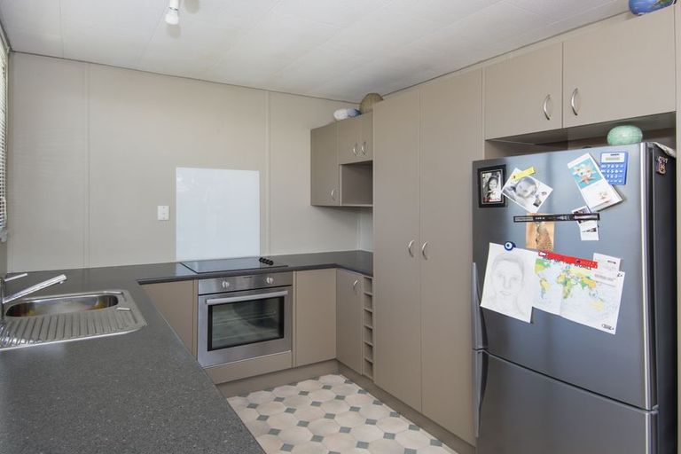 Photo of property in 17b Longstead Avenue, Papamoa Beach, Papamoa, 3118