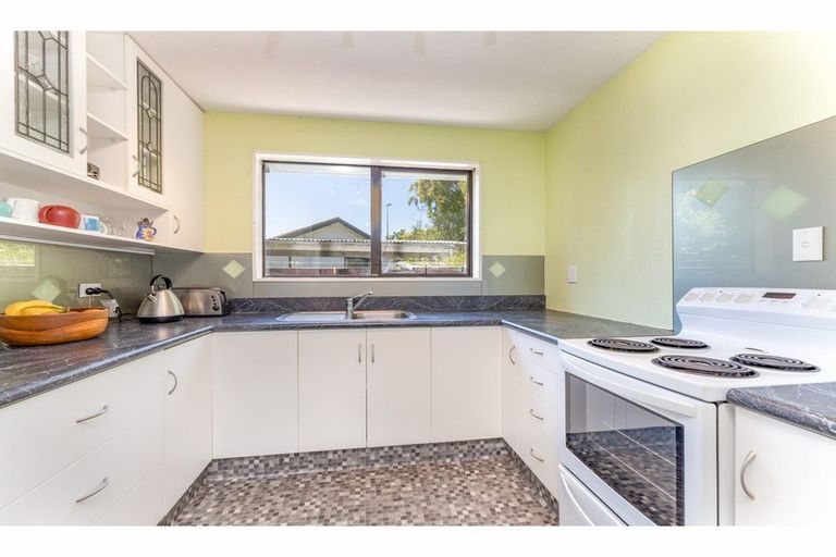 Photo of property in 2/50a Tilford Street, Woolston, Christchurch, 8062