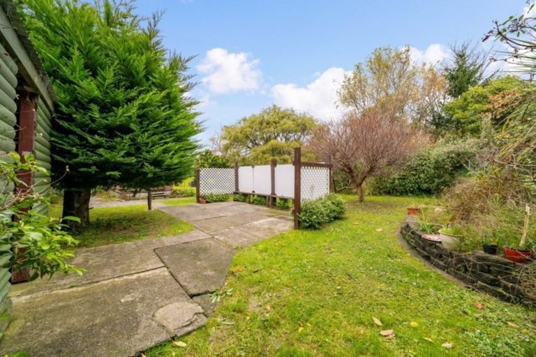 Photo of property in 15 Holdsworth Avenue, Trentham, Upper Hutt, 5018