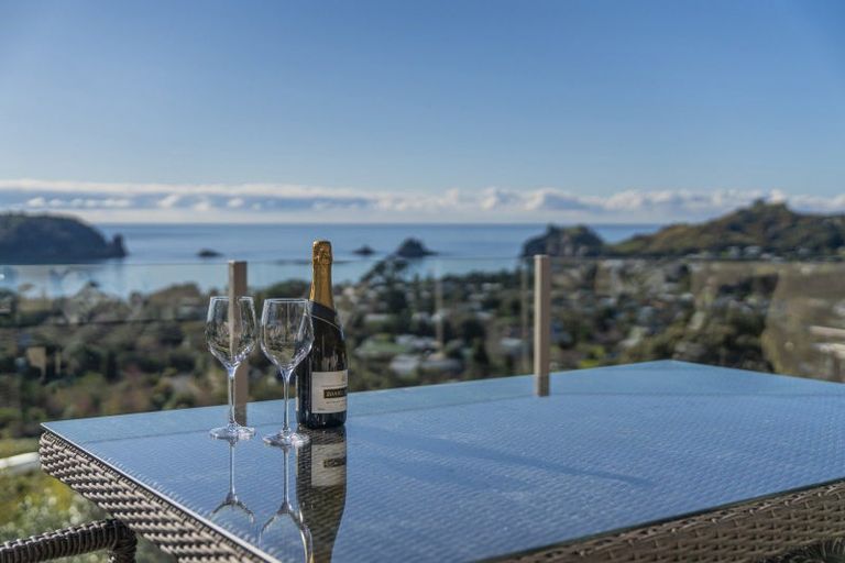 Photo of property in 10 Patricia Place, Hahei, Whitianga, 3591