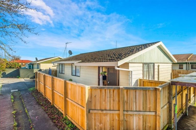 Photo of property in 76e Bandon Street, Frankton, Hamilton, 3204