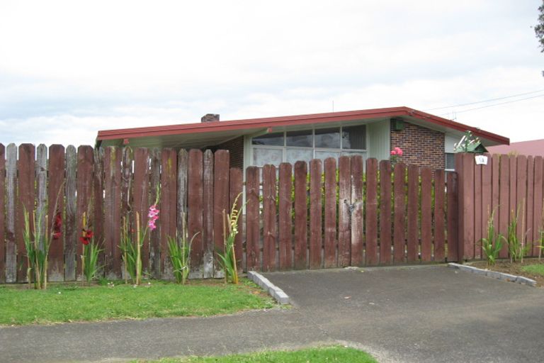 Photo of property in 15 Idlewild Avenue, Mangere, Auckland, 2022