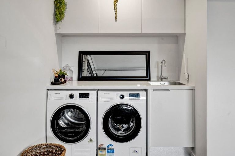 Photo of property in 9 Atutahi Street, Hurdon, New Plymouth, 4310