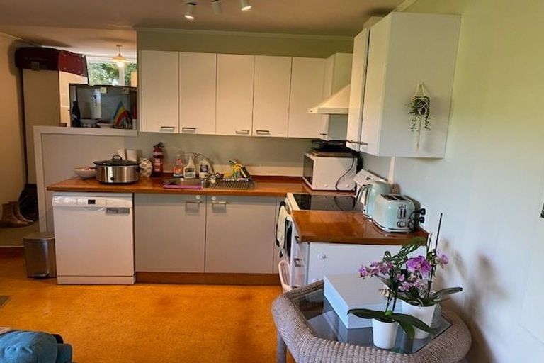 Photo of property in 12 Harland Street, Brooklyn, Wellington, 6021