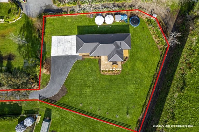 Photo of property in 18 Grefor Lane, Waitarere, Levin, 5574