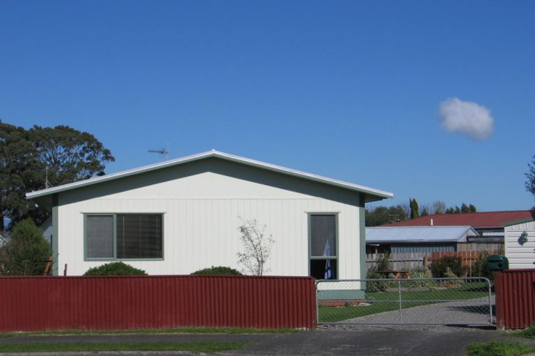 Photo of property in 3 Kowhai Grove, Featherston, 5710