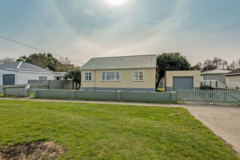 Photo of property in 43 Union Street, Foxton, 4814