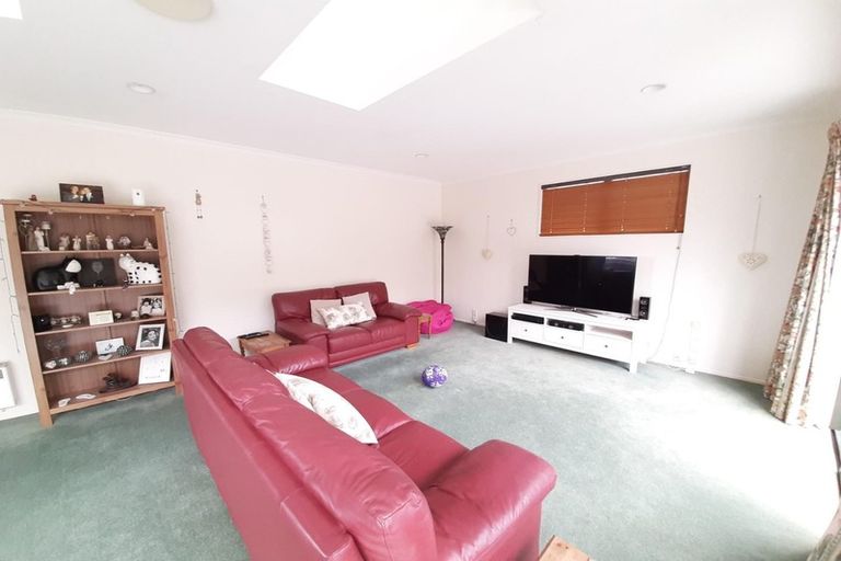 Photo of property in 20 Oban Road, Browns Bay, Auckland, 0630