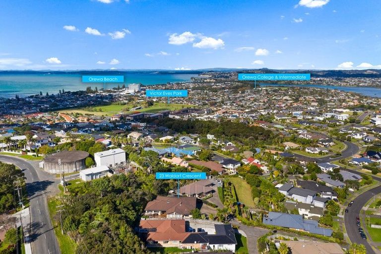 Photo of property in 23 Waldorf Crescent, Orewa, 0931