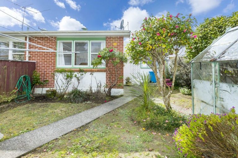 Photo of property in 2/32 Islington Street, Trentham, Upper Hutt, 5018