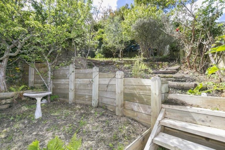 Photo of property in 10 Ranfurly Terrace, Mount Cook, Wellington, 6021