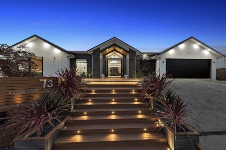 Photo of property in 13 Sylvester Crescent, Flagstaff, Hamilton, 3210