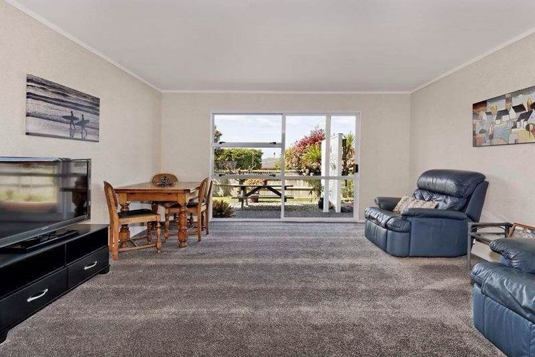 Photo of property in 7 Soling Place, West Harbour, Auckland, 0618