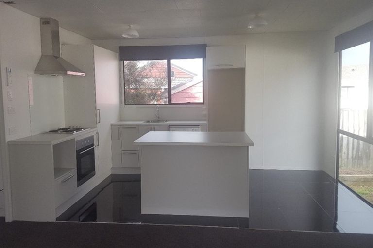 Photo of property in 1/141 Carnoustie Drive, Wattle Downs, Auckland, 2103