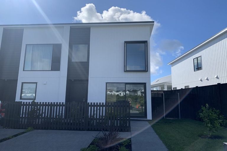 Photo of property in 19 Koura Drive, Red Beach, 0932