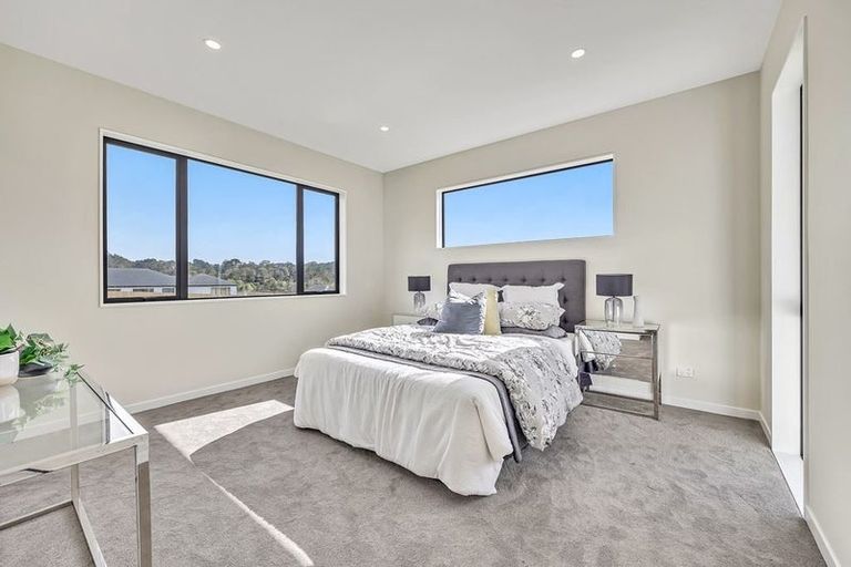 Photo of property in 4 Wheki Place, Swanson, Auckland, 0614