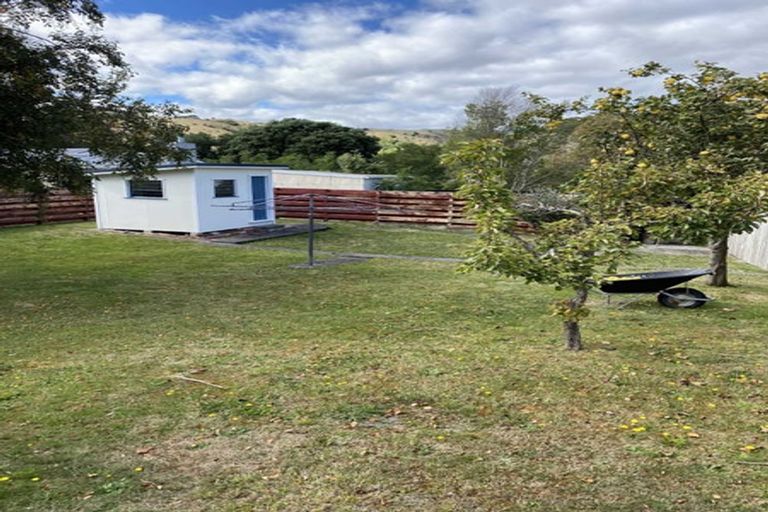 Photo of property in 54 Aorangi Road, Paraparaumu, 5032