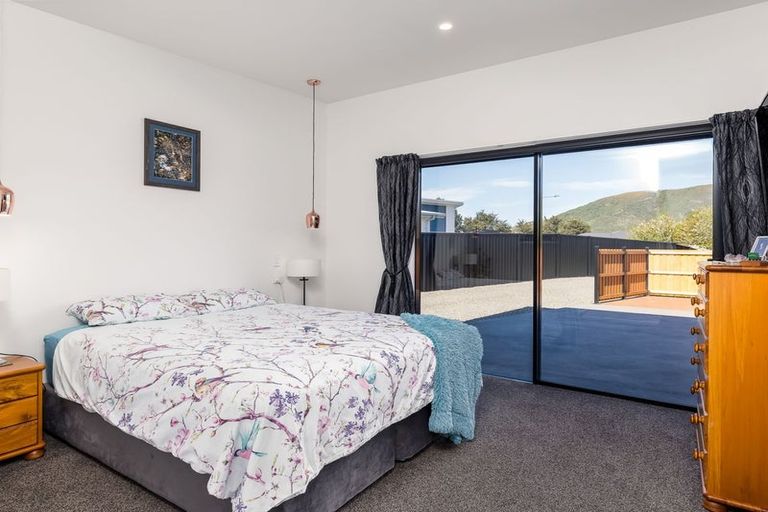 Photo of property in 8 Eric Batchelor Place, Waimate, 7924