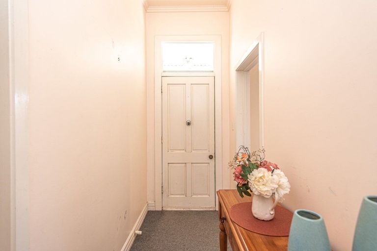 Photo of property in 42 Gloag Street, Waverley, 4510