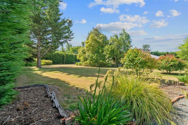 Photo of property in 6 Kowhai Drive, Darfield, 7510