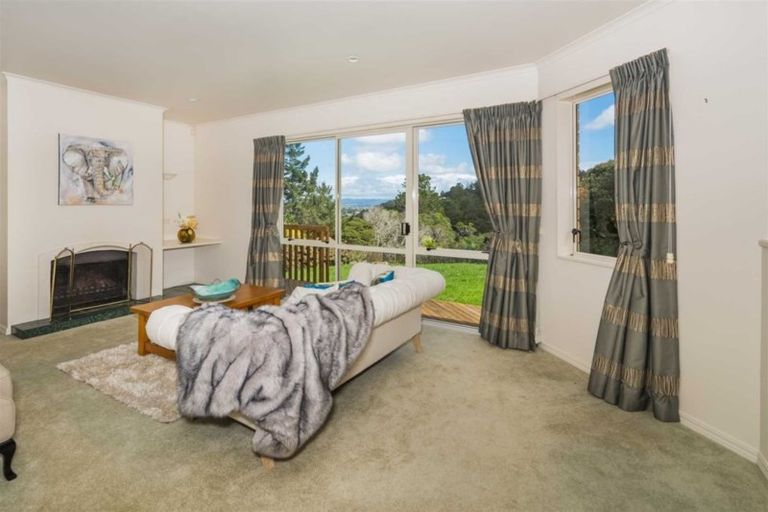 Photo of property in 22 Dene Court Lane, Greenhithe, Auckland, 0632