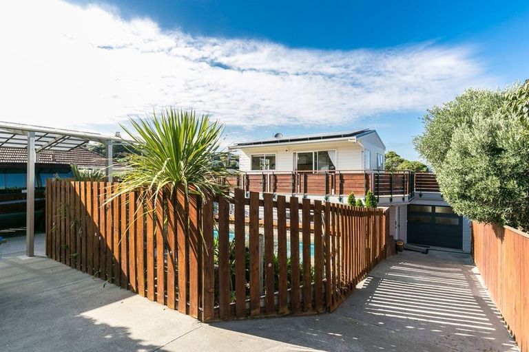 Photo of property in 3 Wright Street, Titahi Bay, Porirua, 5022