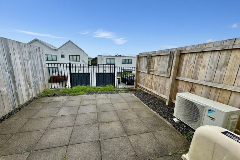 Photo of property in 14 Porowha Road, Westgate, Auckland, 0814