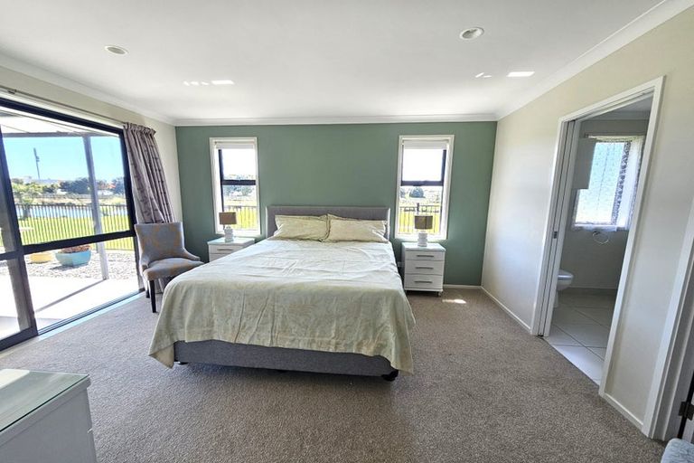 Photo of property in 12 Tatahi Cove, Papamoa Beach, Papamoa, 3118