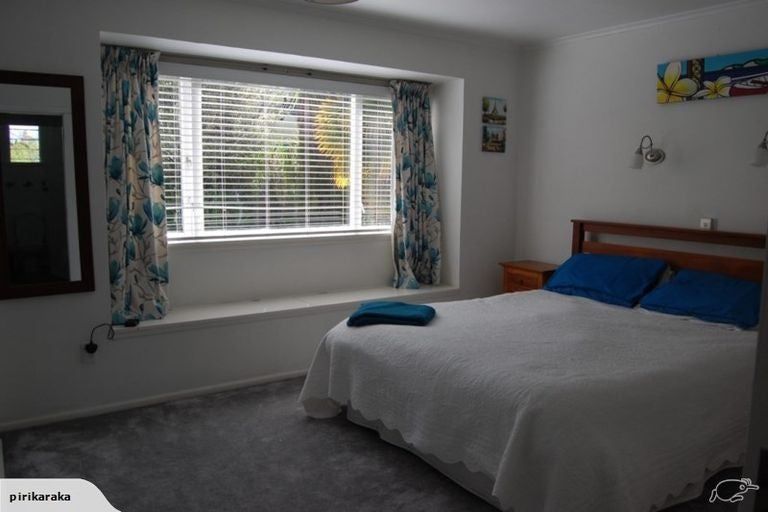 Photo of property in 29 Hebron Road, Waiake, Auckland, 0630