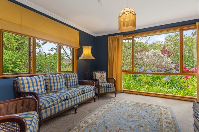 Photo of property in 60 Summerhill Drive, Fitzherbert, Palmerston North, 4410