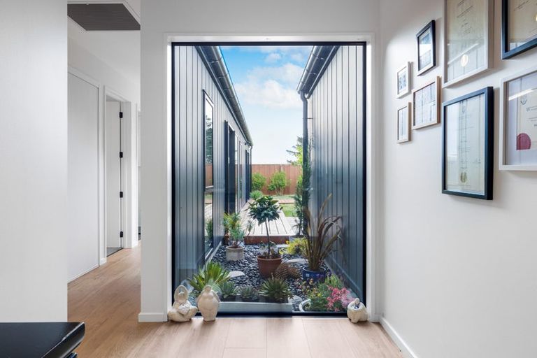 Photo of property in 6 Boag Place, Halswell, Christchurch, 8025