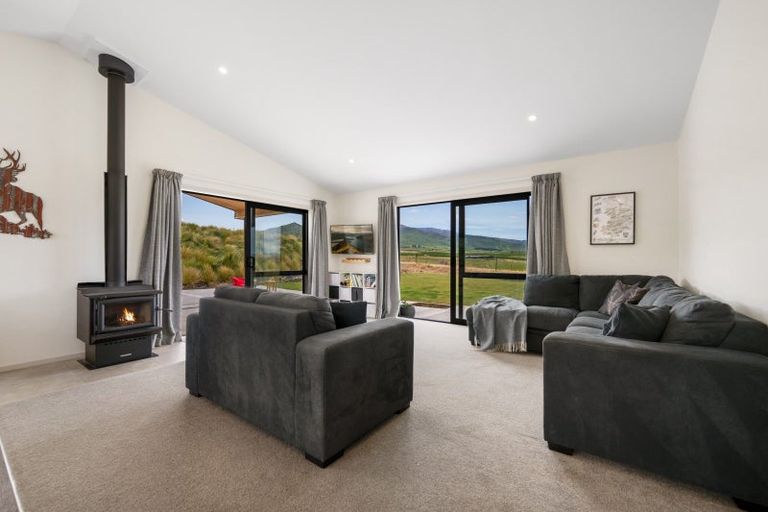 Photo of property in 45 Stella Way, Waikerikeri, Alexandra, 9391