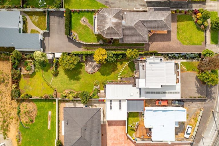 Photo of property in 84 Whiteley Street, Moturoa, New Plymouth, 4310