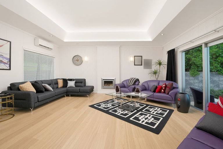 Photo of property in 7 Burgundy Park Avenue, Henderson, Auckland, 0612