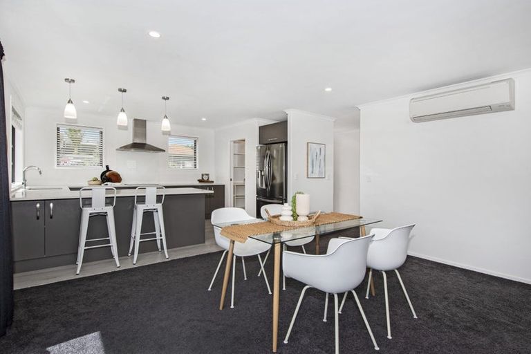 Photo of property in 18 Roderick Place, Onerahi, Whangarei, 0110