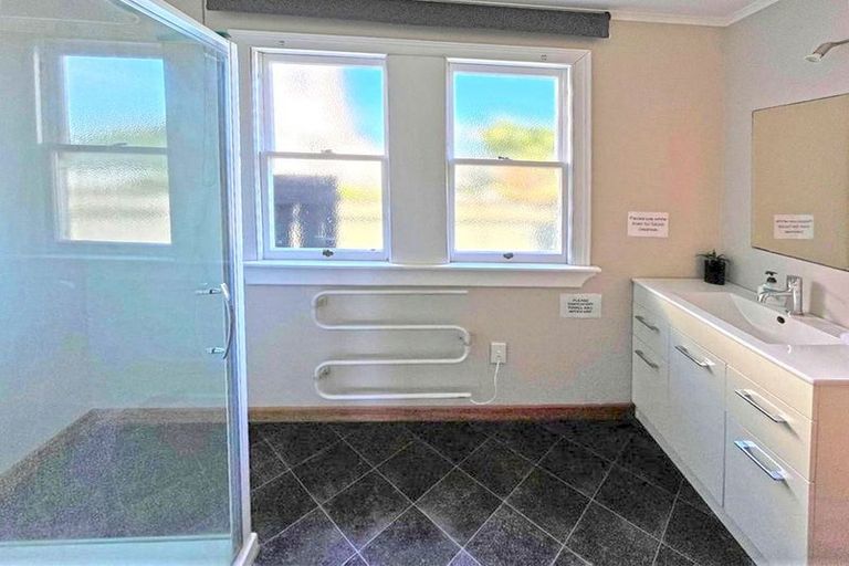 Photo of property in 218 Frankley Road, Frankleigh Park, New Plymouth, 4310