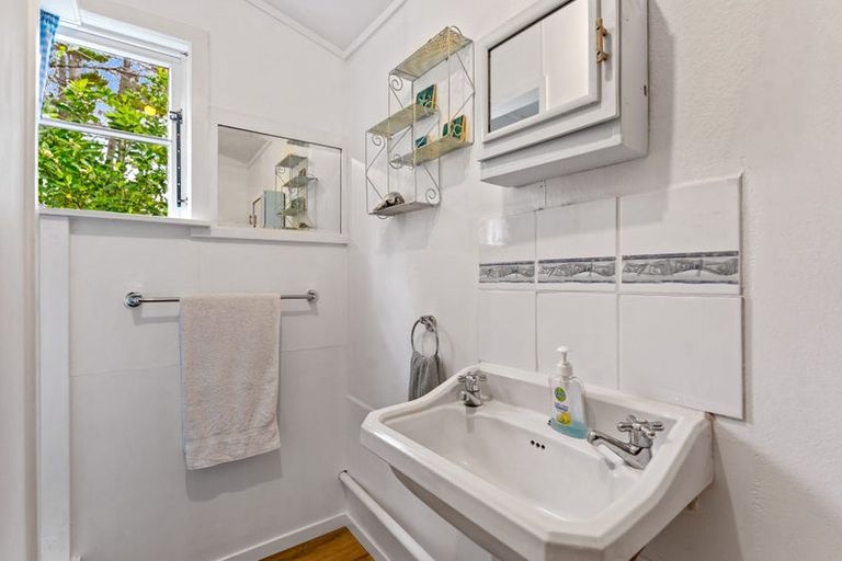 Photo of property in 72 Oneriri Road, Kaiwaka, 0573