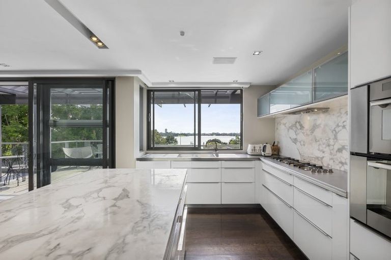 Photo of property in 36 Lake View Road, Takapuna, Auckland, 0622