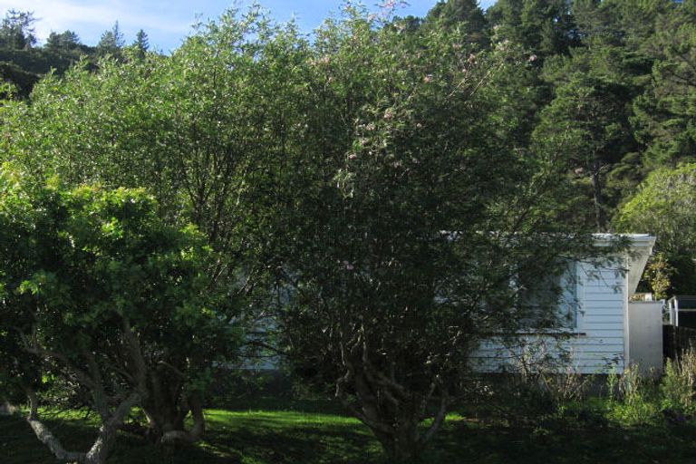 Photo of property in 51 Kairimu Street, Stokes Valley, Lower Hutt, 5019