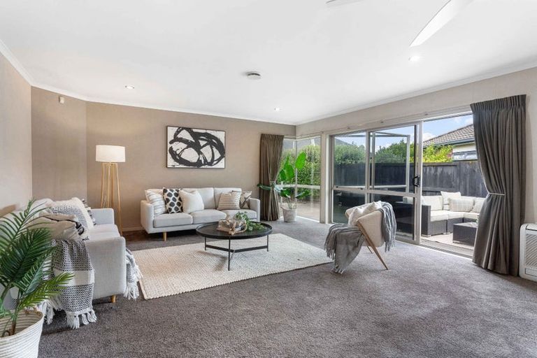 Photo of property in 32 Popata Close, Papamoa Beach, Papamoa, 3118